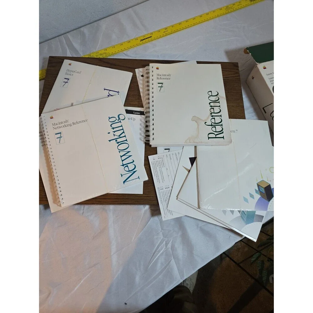 APPLE MAC SYSTEM 7.0 PERSONAL UPGRADE KIT 3.5